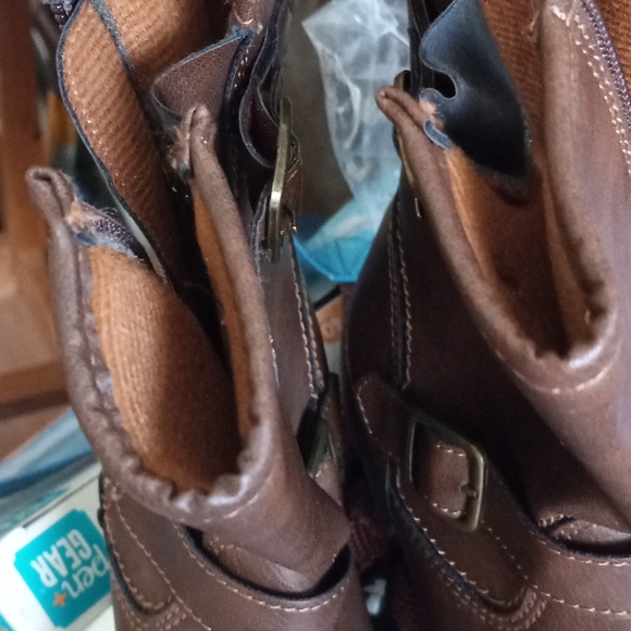 Carters and Oshkosh brand new shoes size 12 - Picture 3 of 4